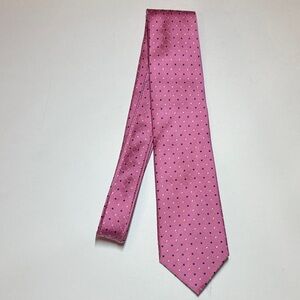 Roundtree & Yorke Pink and Navy Dotted Tie
